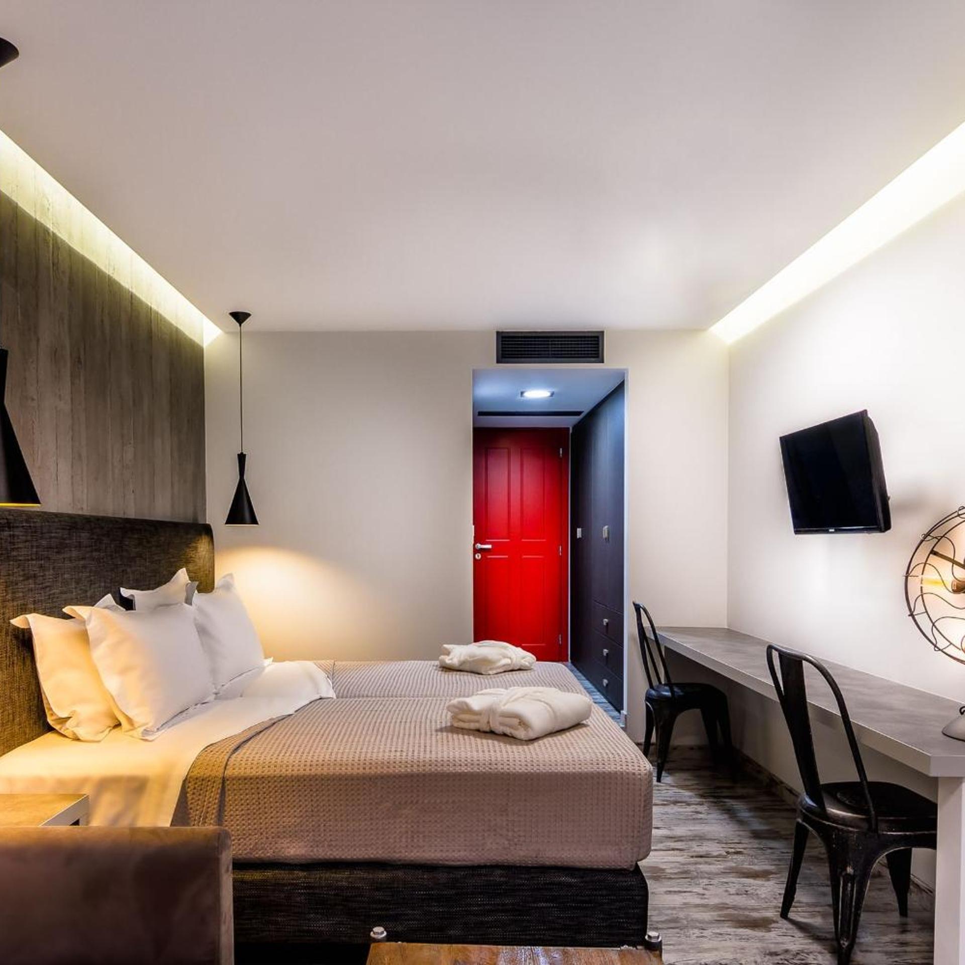 Room, Quadruple, Double Bed
