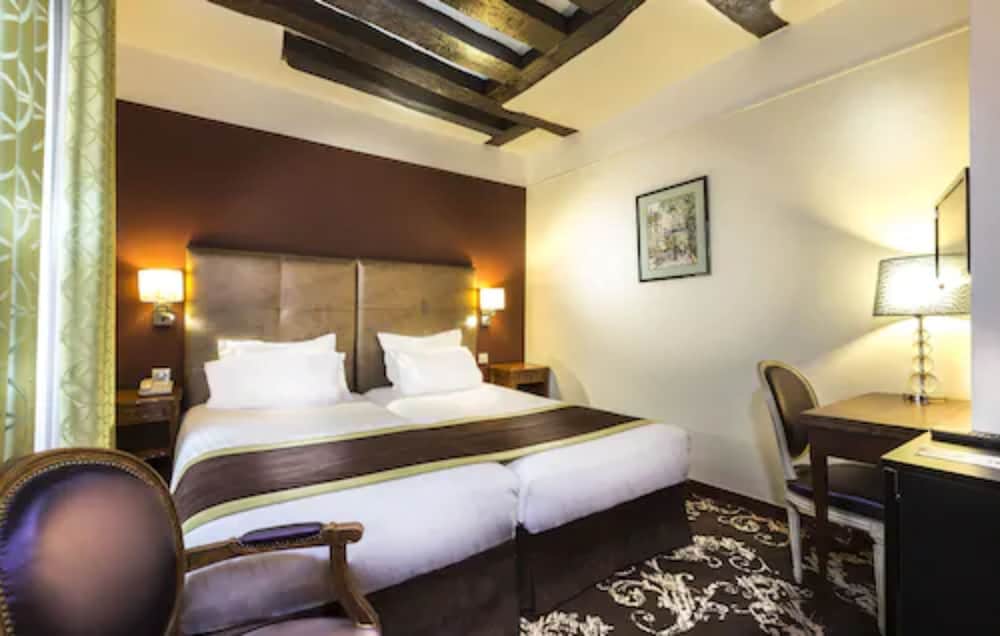 Crystal Hotel 14/42