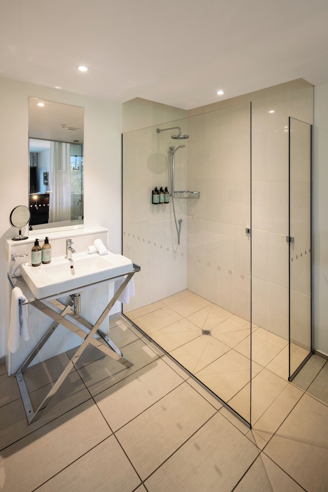 Queenstown Park Boutique Hotel 76/77