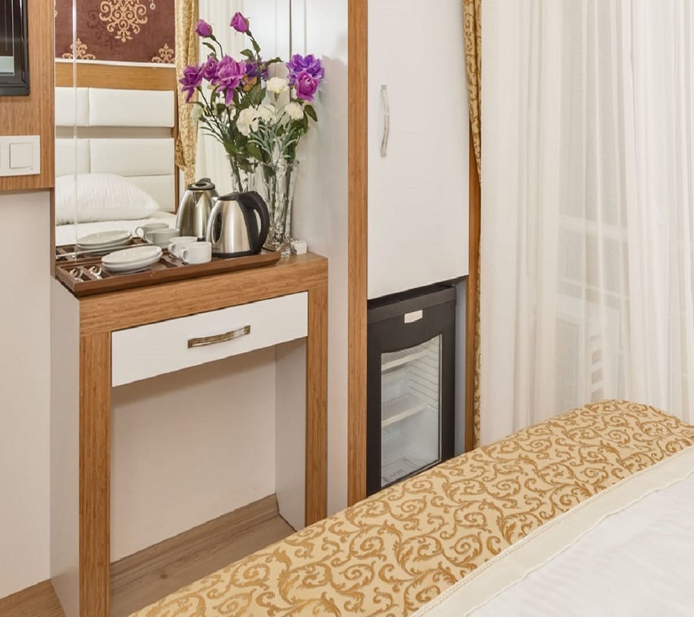 Raimond Hotel 19/29