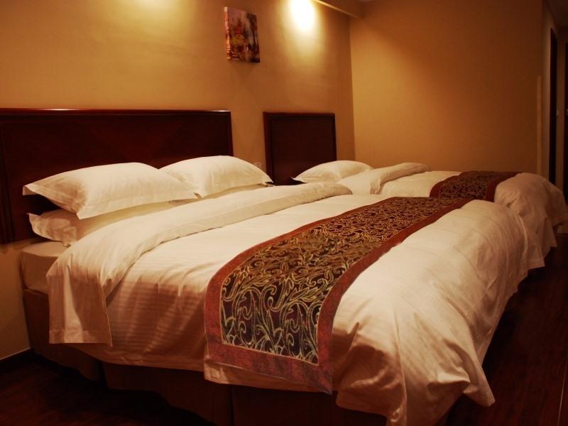 GreenTree Inn ShanDong WeiFang LinQu ZhanQian Road LuChuan Business Hotel 28/43