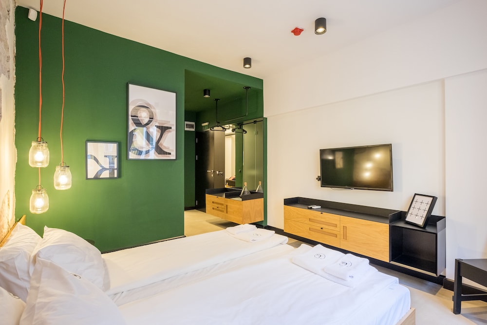 R34 Boutique Hotel 14/50