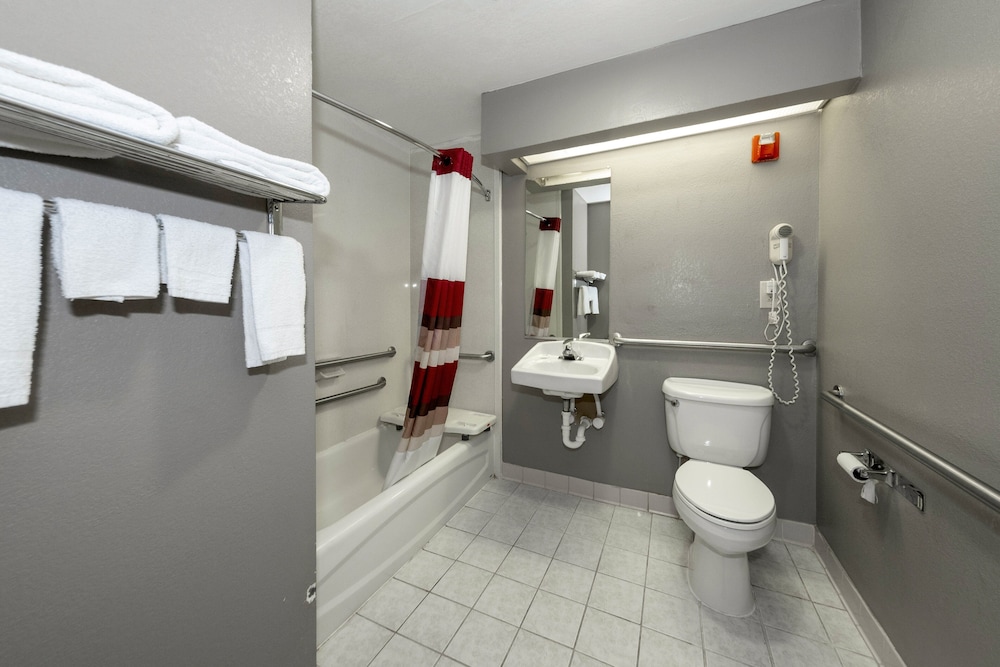 Red Roof Inn Atlanta Southeast 26/42