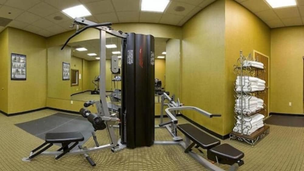 Holiday Inn Batesville 19/39