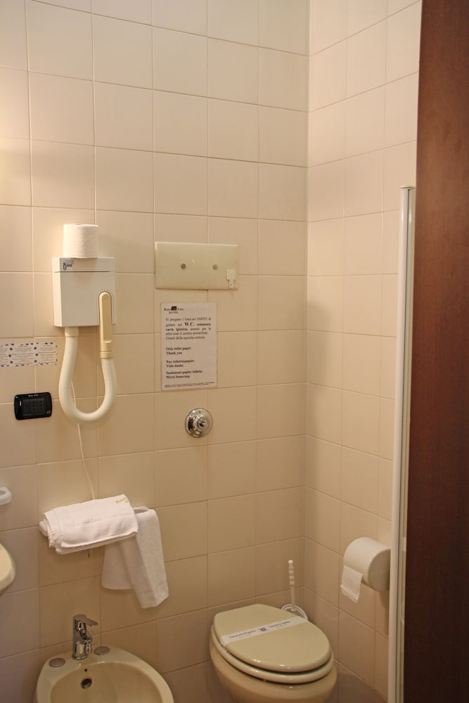 Albergo Leon D Oro 27/28
