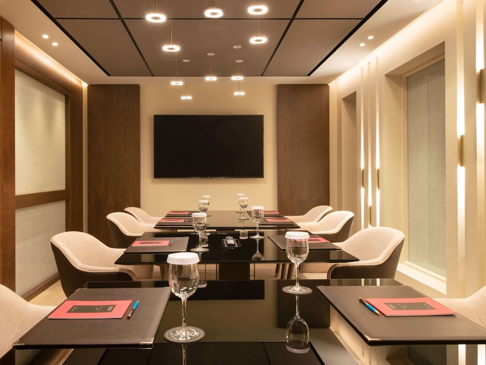 Sofitel Athens Airport 38/46