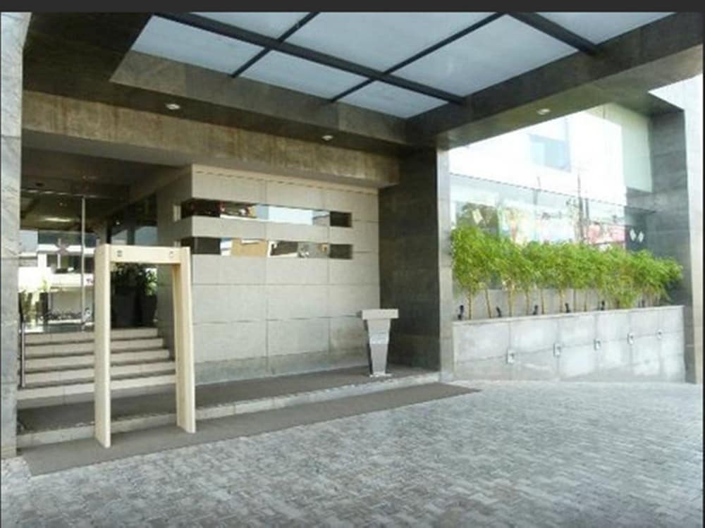 Royal Orchid Central Vadodara 43/50