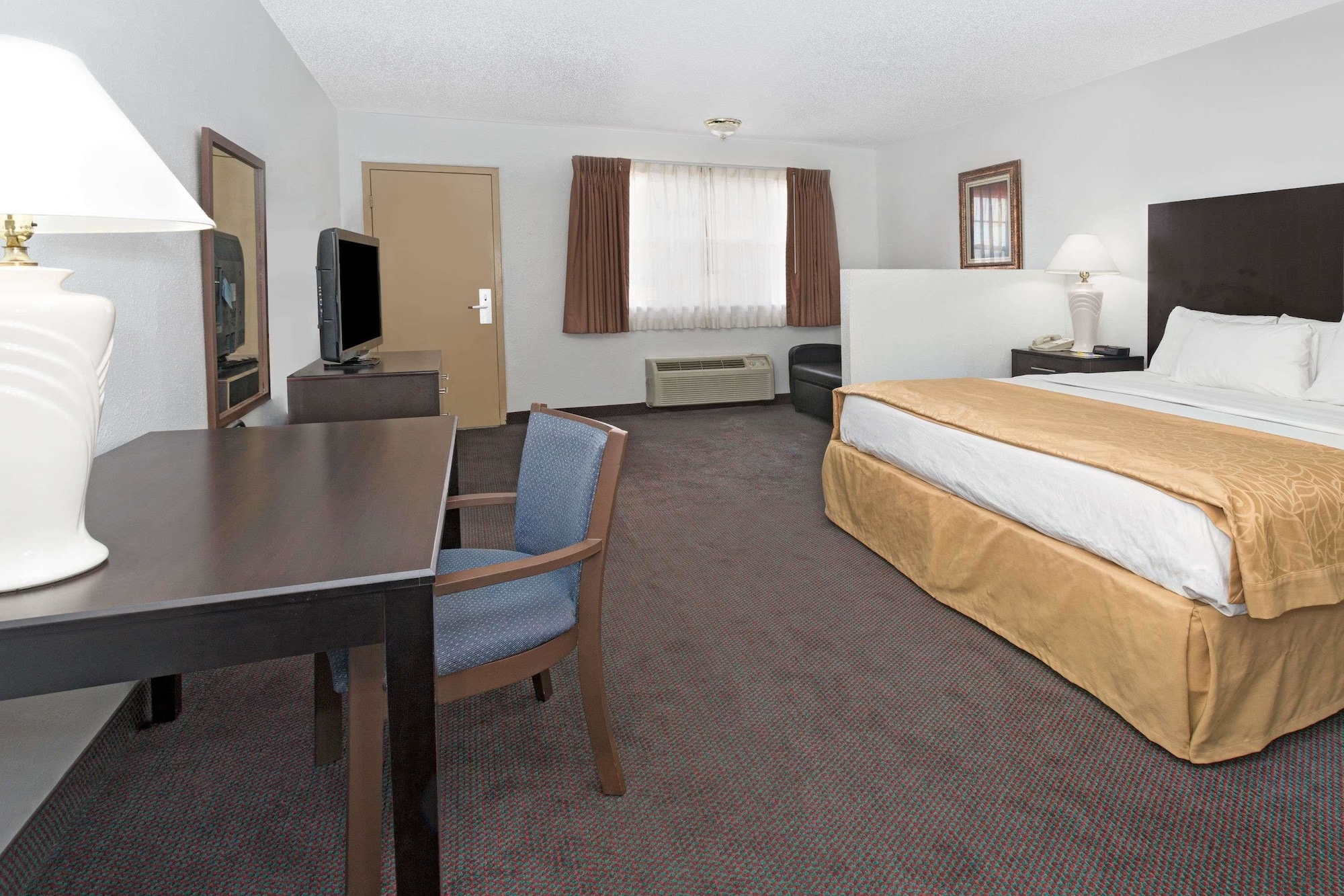 Studio, Suite, King Bed