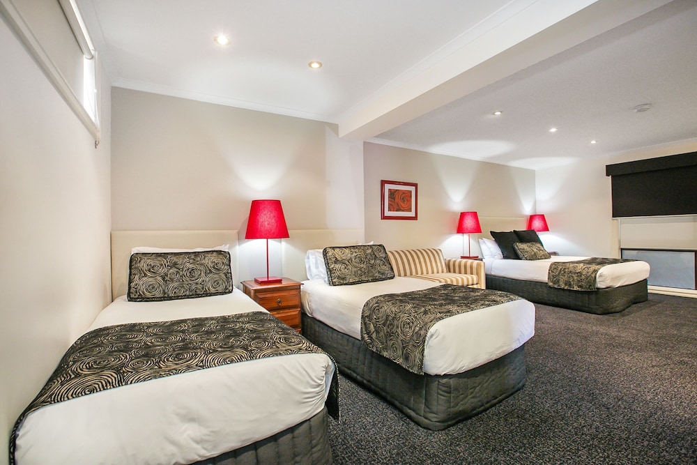 All Seasons Resort Hotel 23/66