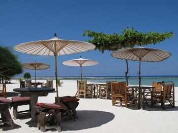 Malibu Beach Bungalows 14/61
