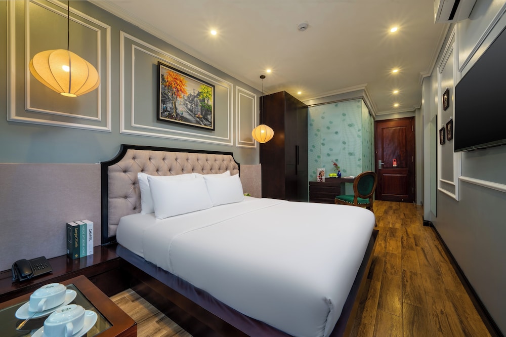 جناح جونيور بسرير كينج بشرفة، Bella Rosa Hotel 3/6