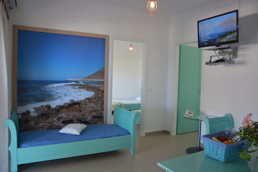 Blue Beach Villas Apartments 13/61
