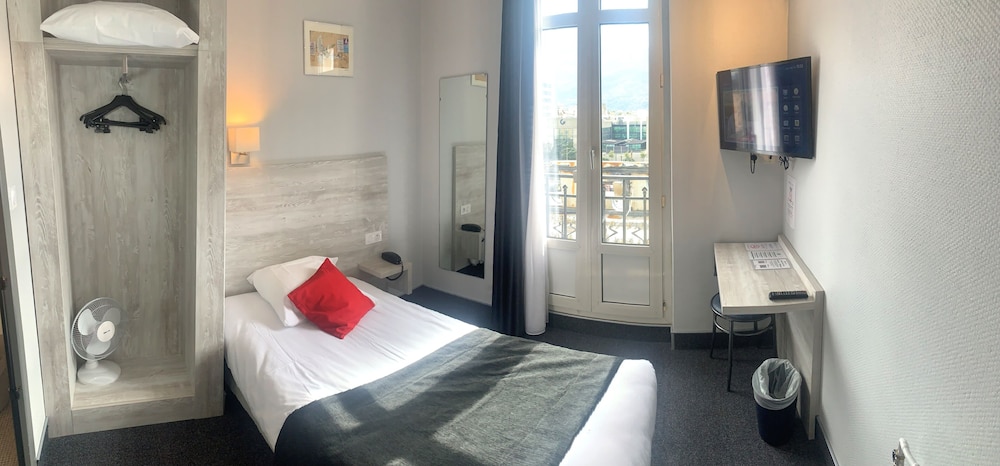 Brit Hotel Suisse Et Bordeaux 35/70