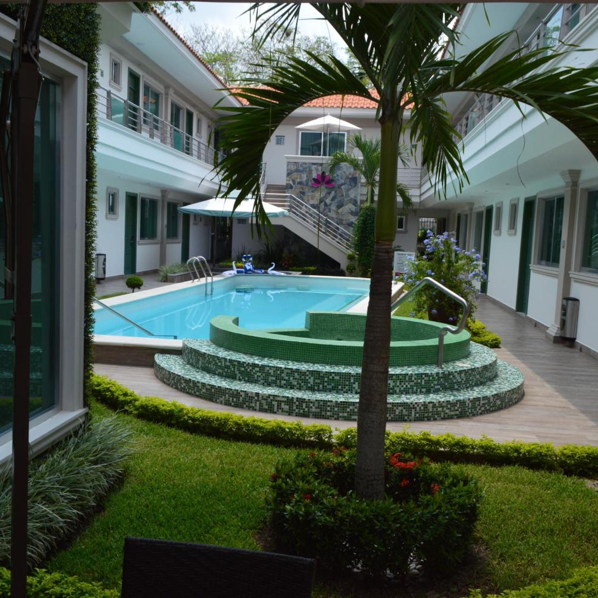 Hotel Villa Magna Poza Rica 35/46