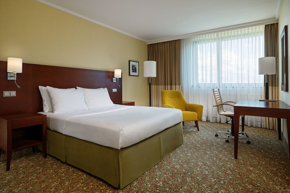 Courtyard By Marriott Seestern 5/43