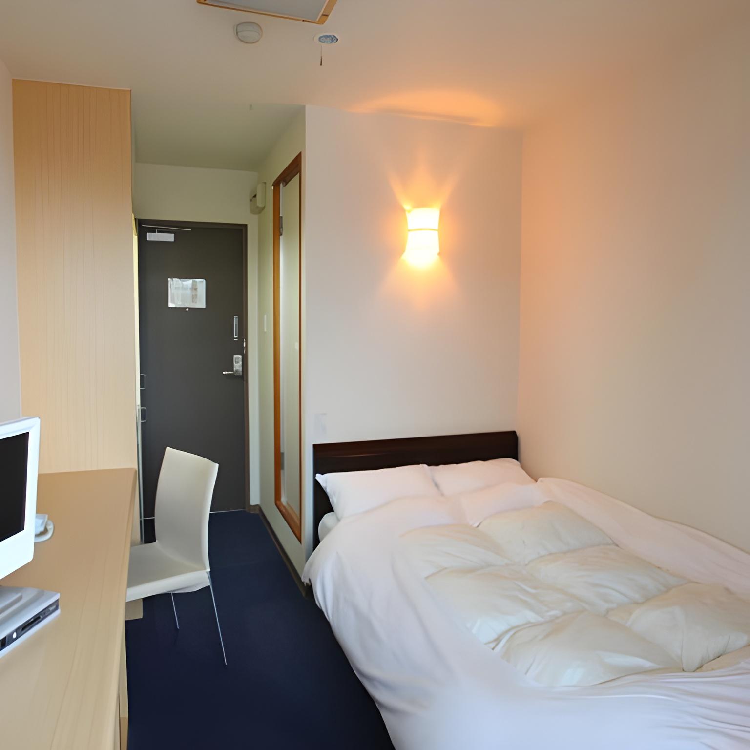 Semi Room, Standard, Semi Double Bed, Smoking
