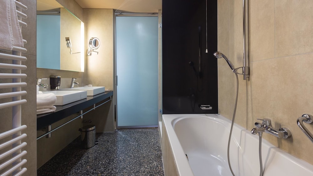 Sotelia Hotel 15/17
