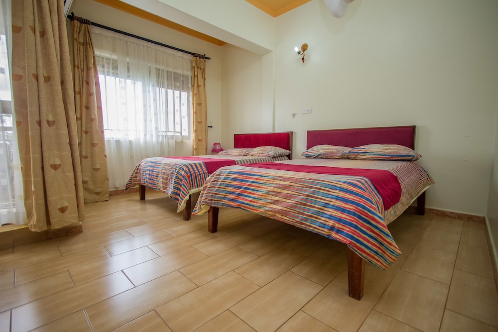 Superior, Twin Beds, Askay Hotel Suites Entebbe 4/10
