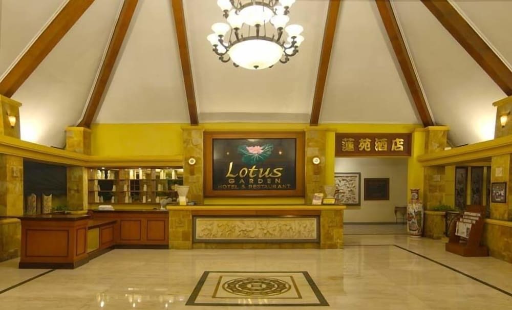 Lotus Garden Hotel 9/43