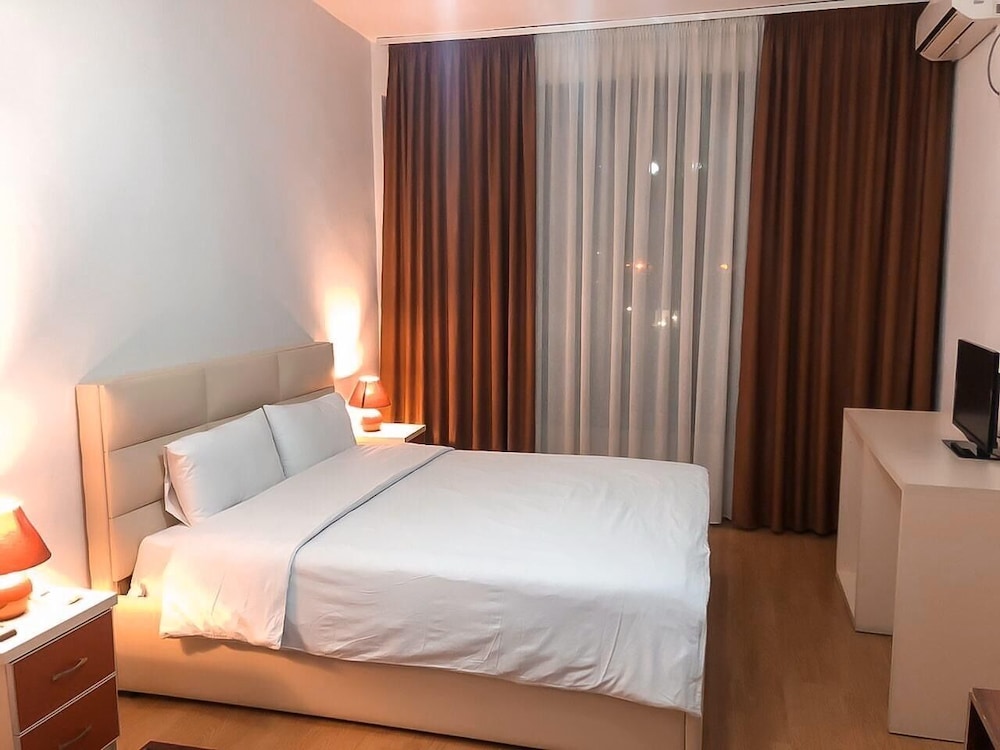 Hotel Argenti Shkoder 4/48