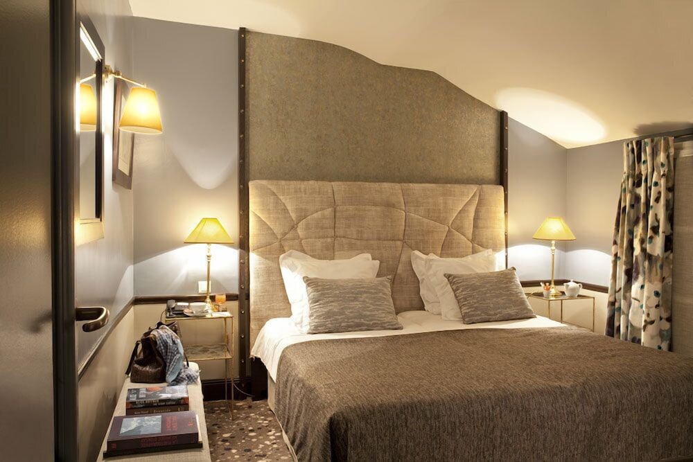 Hotel Therese 6/69