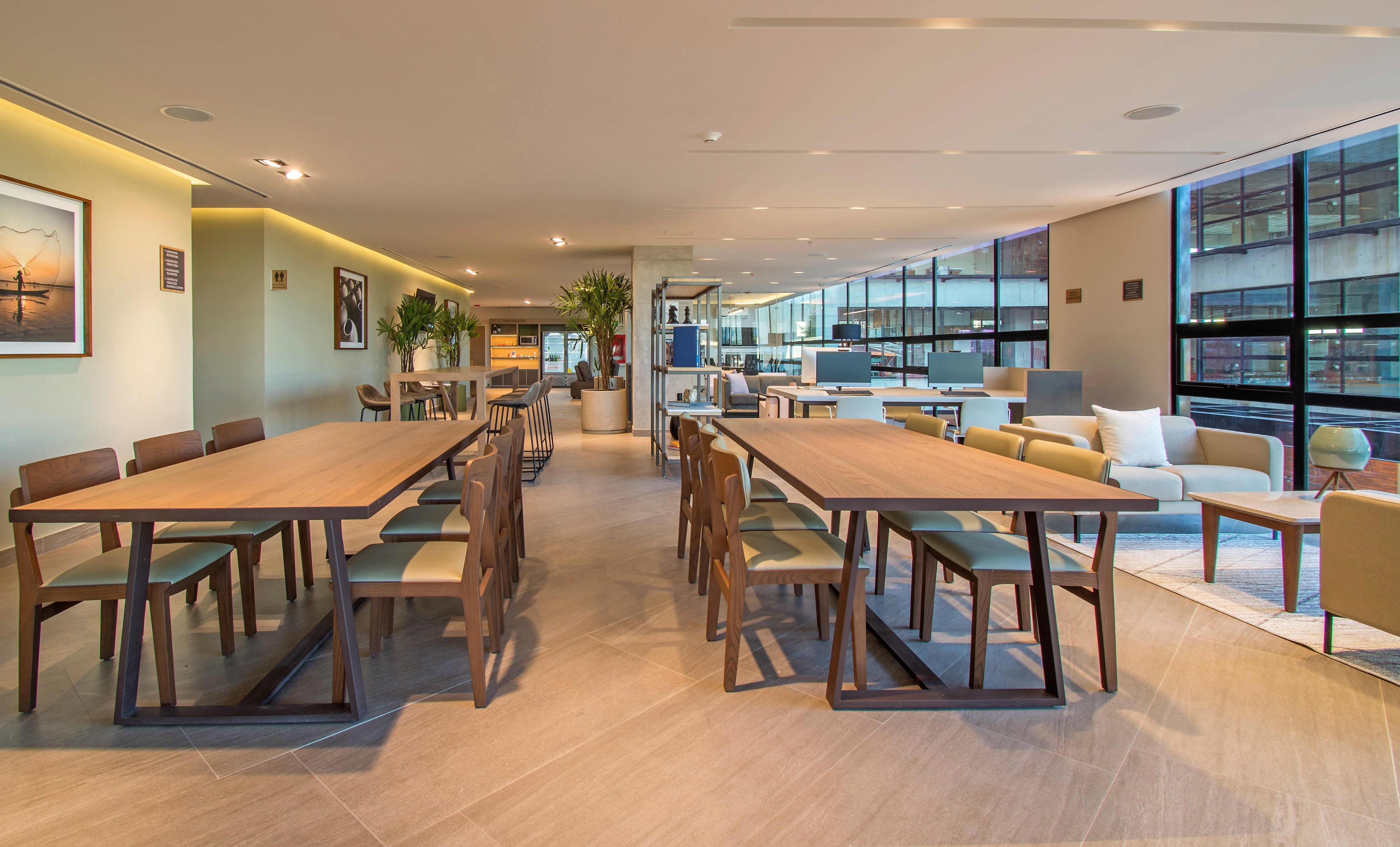 Staybridge Suites Guadalajara Novena 61/77