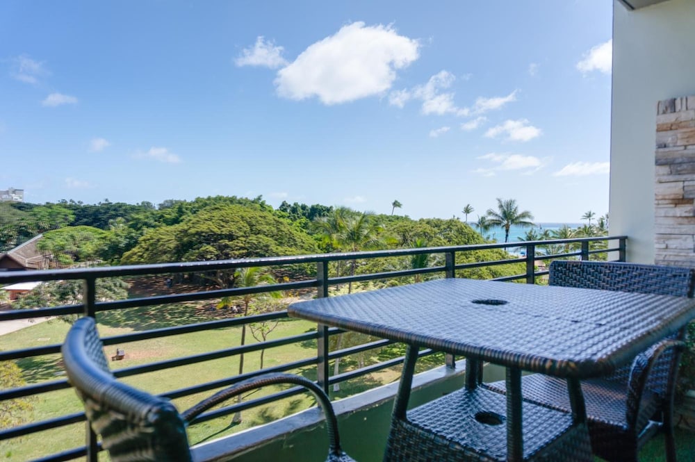 Castle Waikiki Grand Hotel 45/70