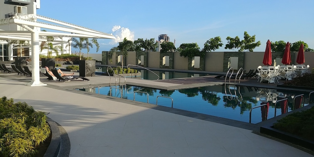One Pacific Residence Mactan Newtown Sdc 46/50
