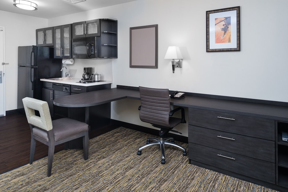 Candlewoods Suites Lacey 31/37