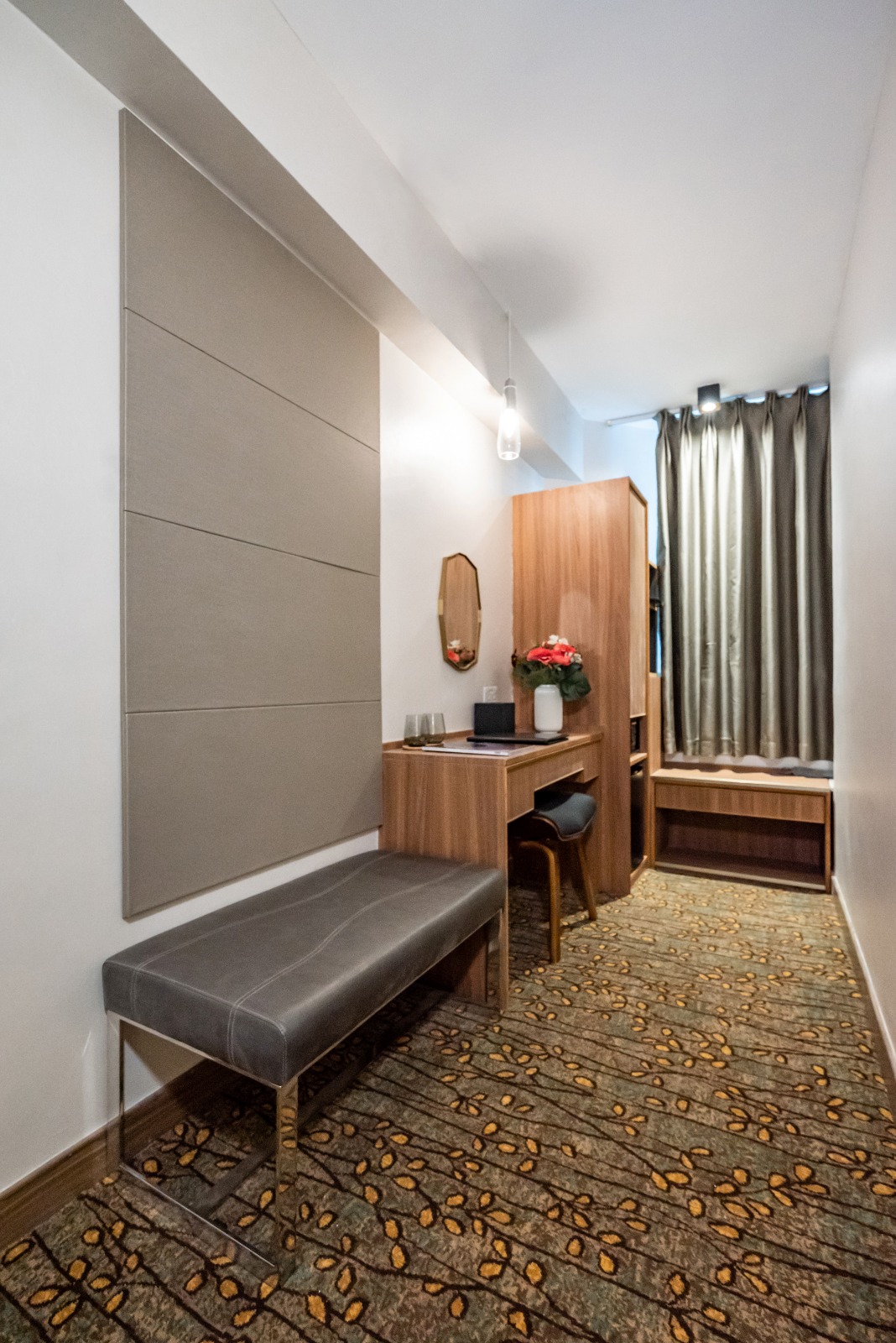 Lander Grand Hotel 62/72