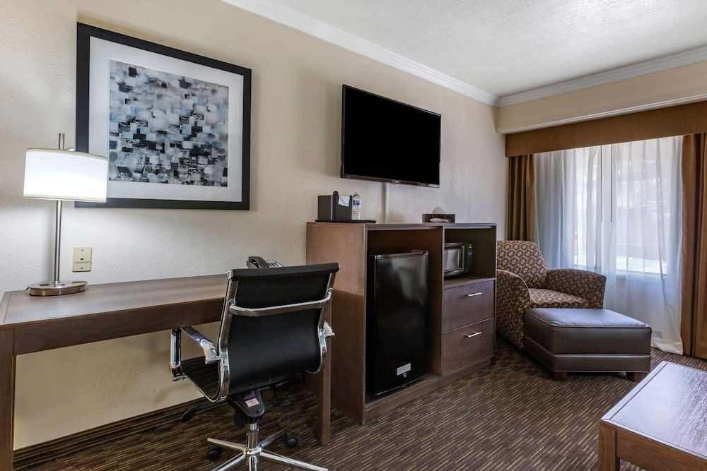 Best Western Airport Albuquerque Inn Suites Hotel & Suites 34/40