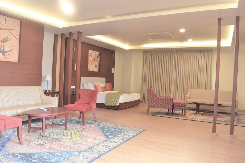 Fortune Park Airport Road Hubballi 22/59