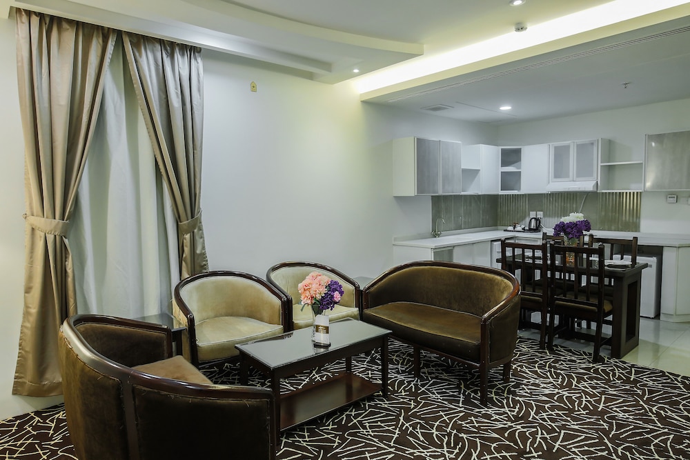 رست نايت للشقق الفندقية - الحمرا(Rest Night Serviced Apartments - AlHamra) 30/50