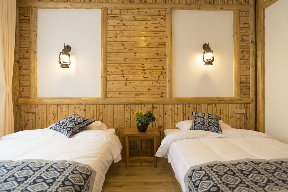 Jiesu Renwen Guest House 20/40