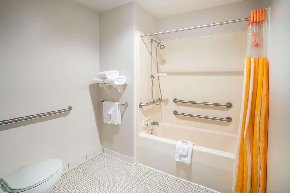 La Quinta Inn And Suites By Wyndham Nashville Franklin 20/46