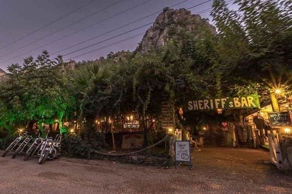 Sheriff Olympos Pension 23/36