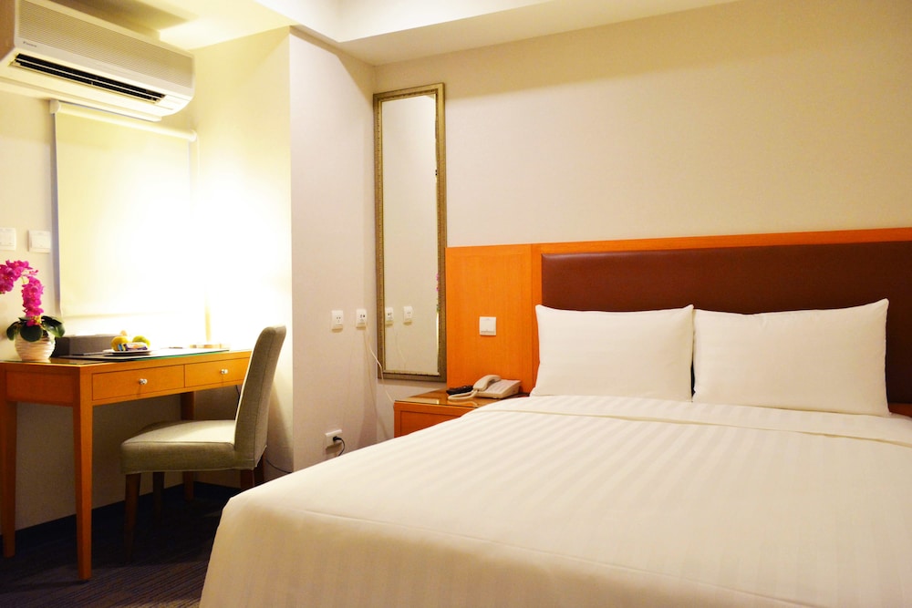 ECONOMY, DOUBLE BED, NO WINDOW