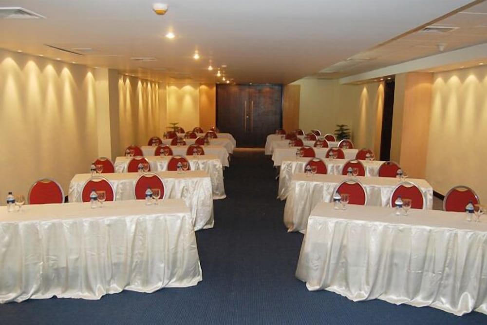 ROSE VIEW HOTEL 60/64