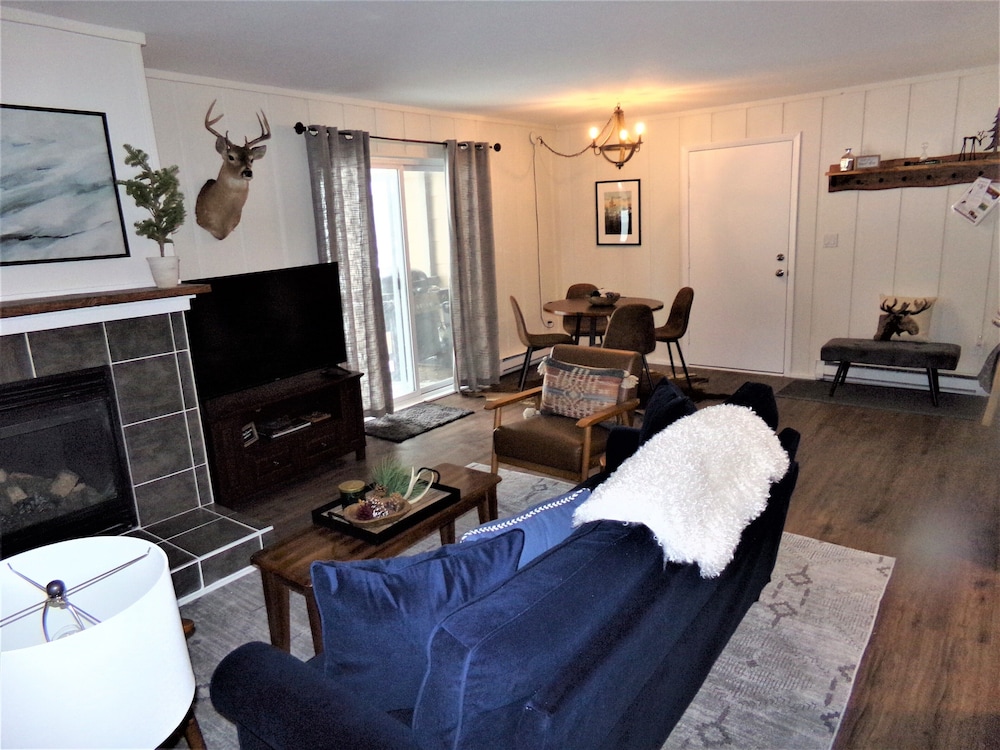 Blue River Condos 3 Bed 2 Bath 13/38