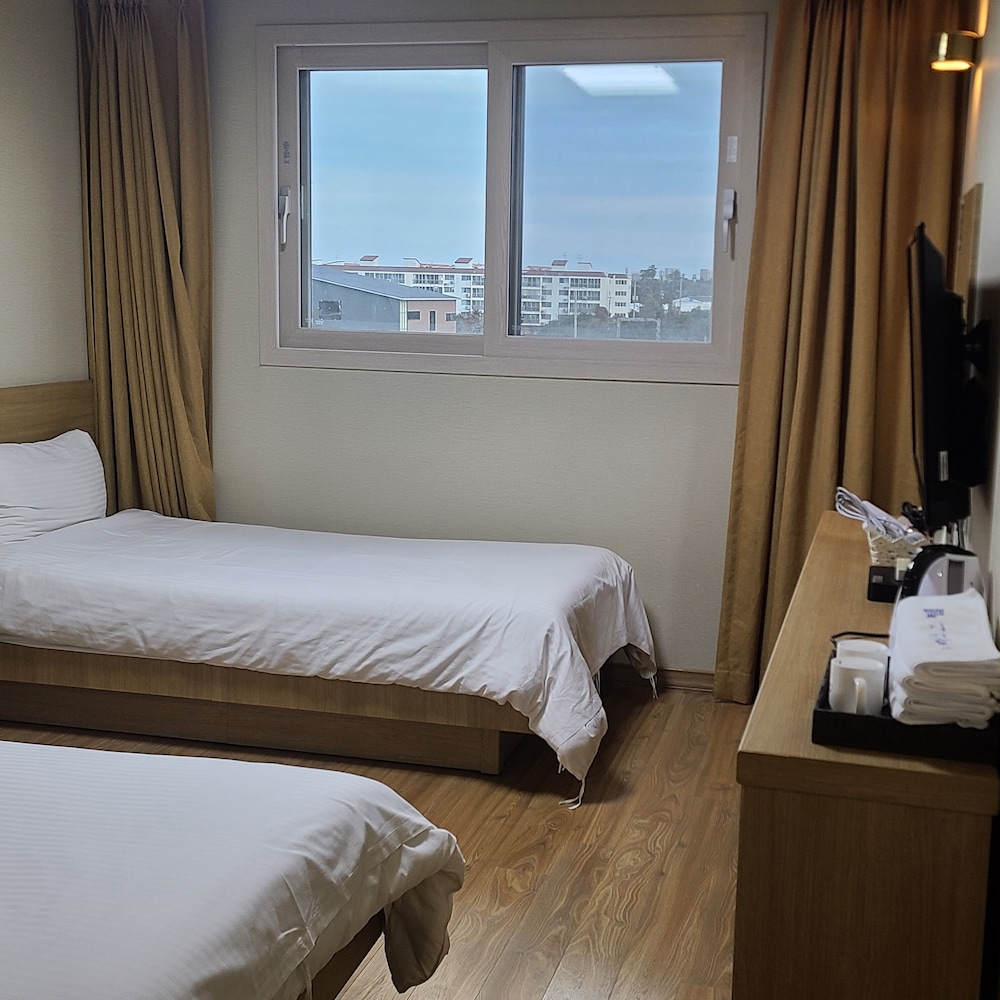 Nice Hotel 8/34