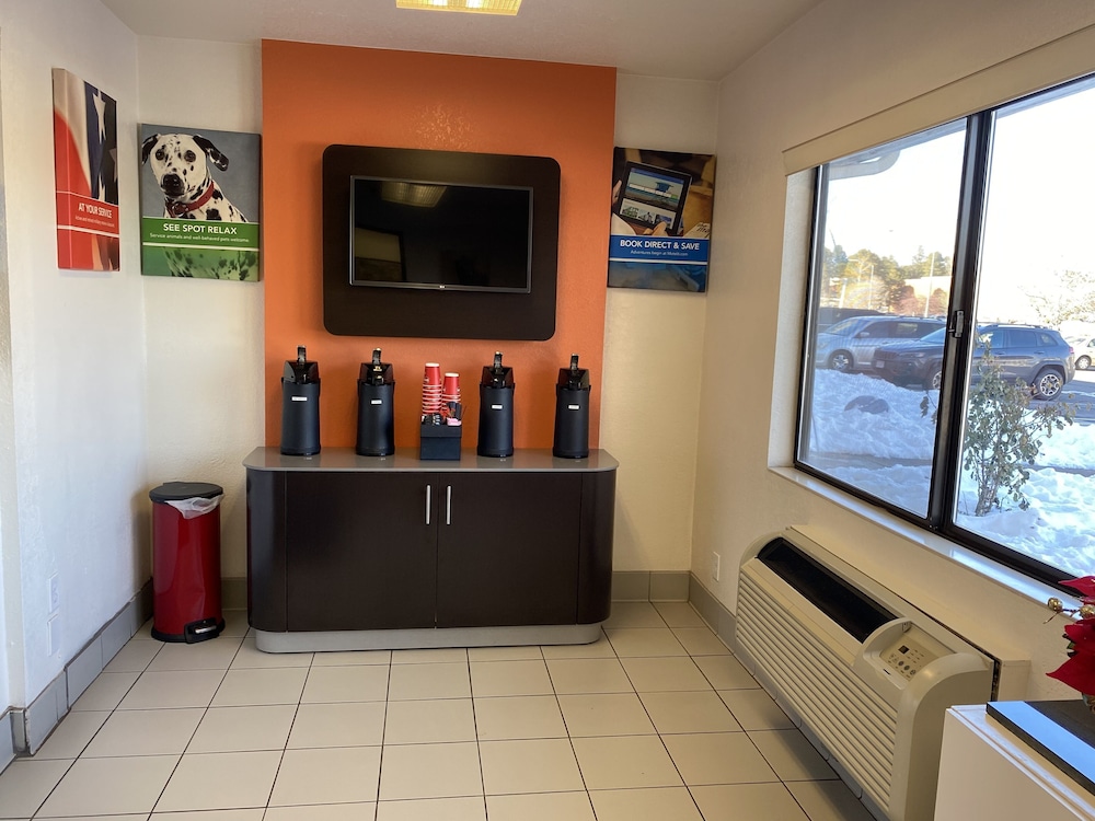 Motel6 Flagstaff, AZ - West - Woodland Village 8/50