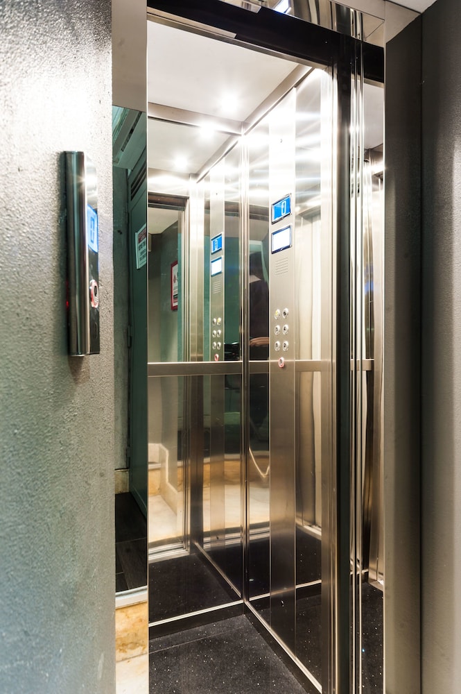Relais Trevi 95 Boutique Hotel 49/74