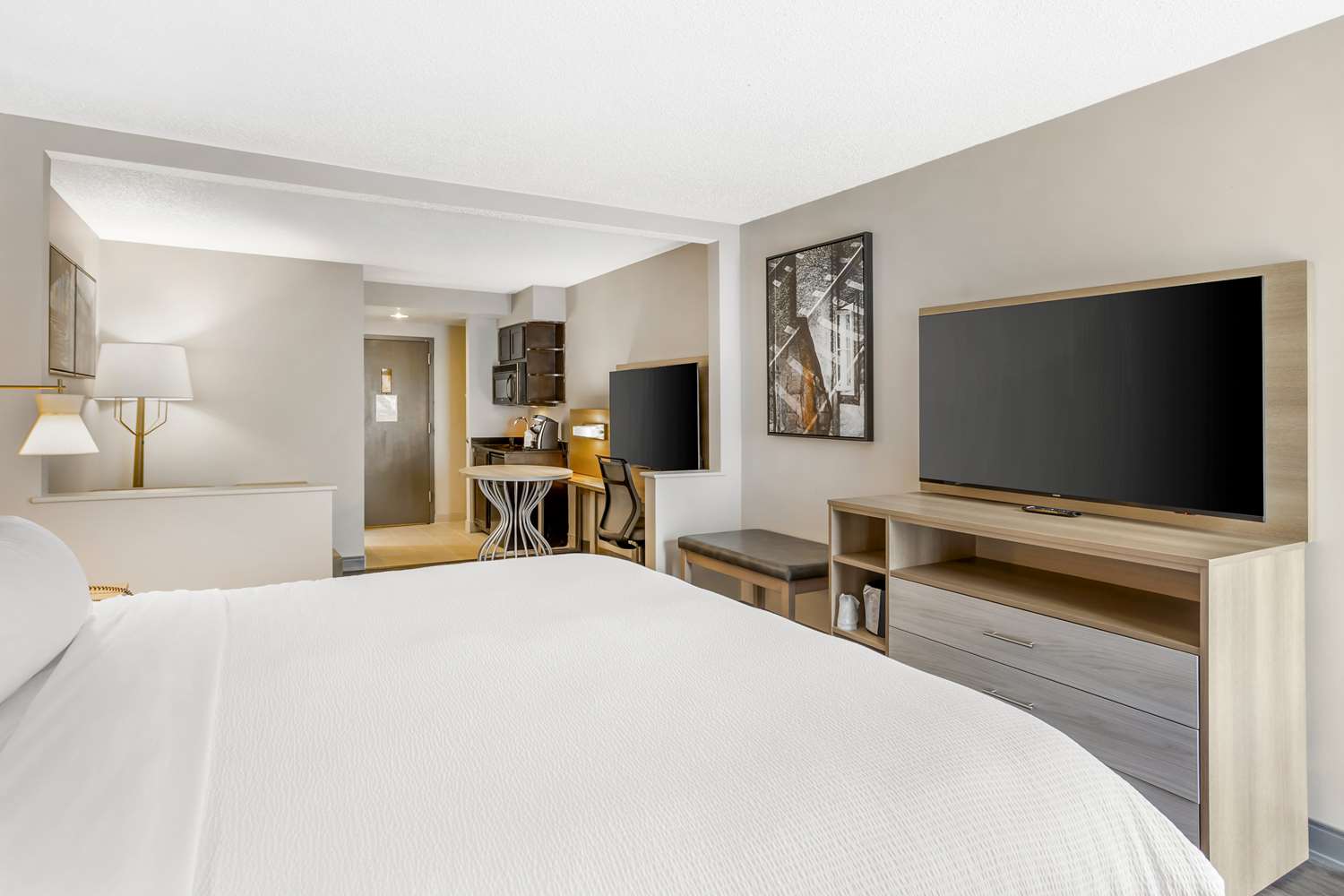 Best Western Plus Heritage Rail Inn & Suites 12/49