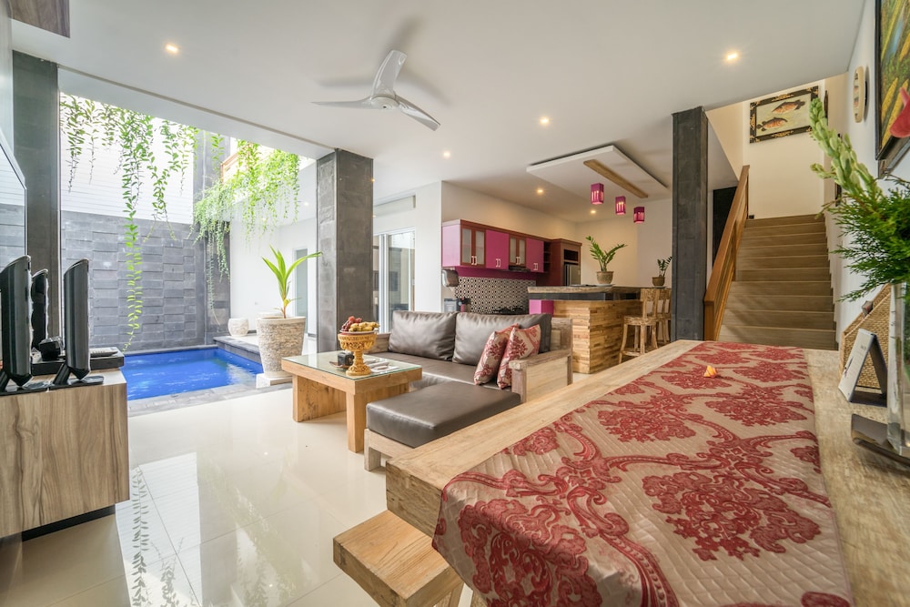 Puri Bagus Villa Legian Kuta 34/45
