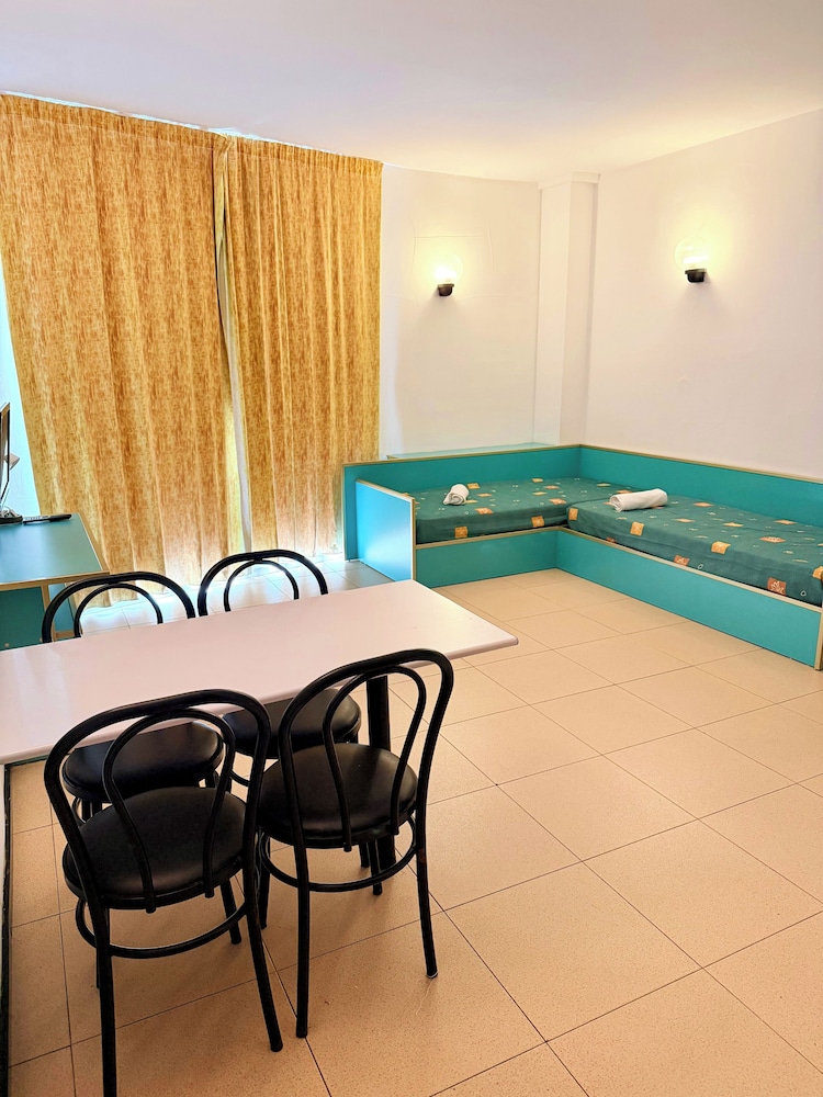 Lloret Sun Apartments 27/50
