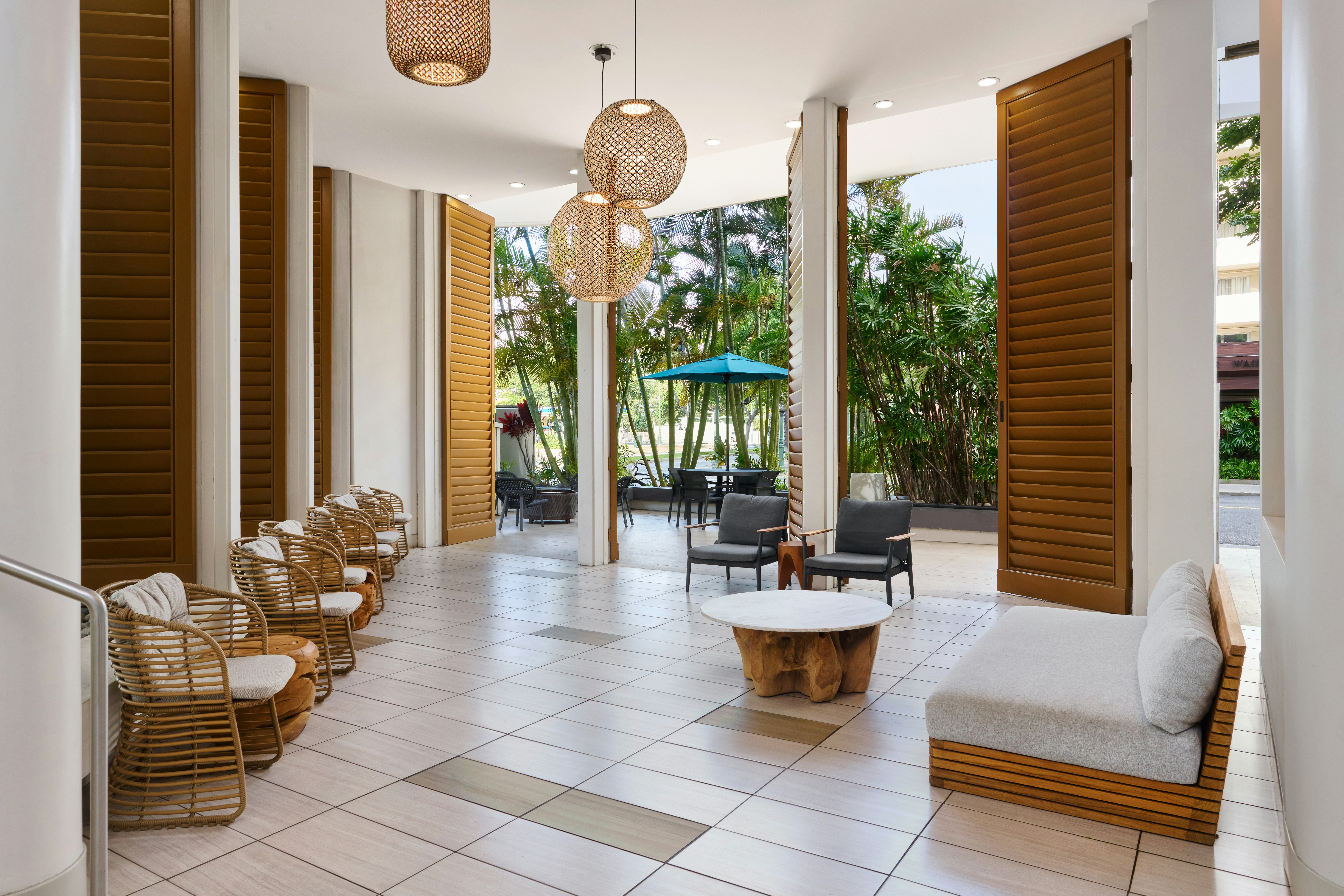 Holiday Inn Express Waikiki 21/77