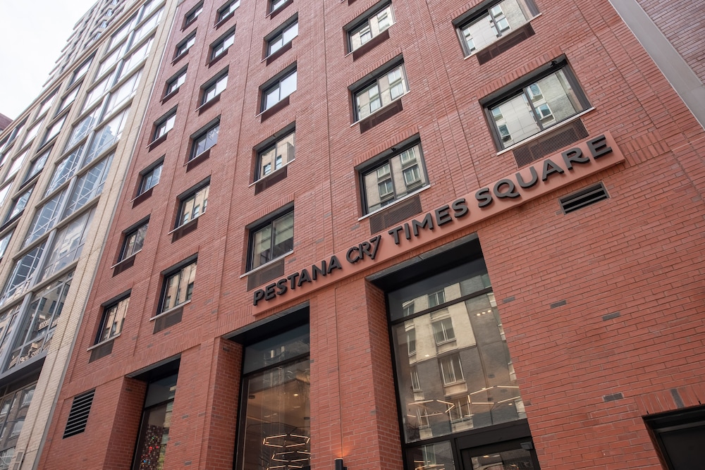 Pestana CR7 Times Square 1/76