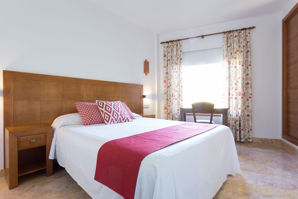 Hotel Riad Arruzafa 24/67