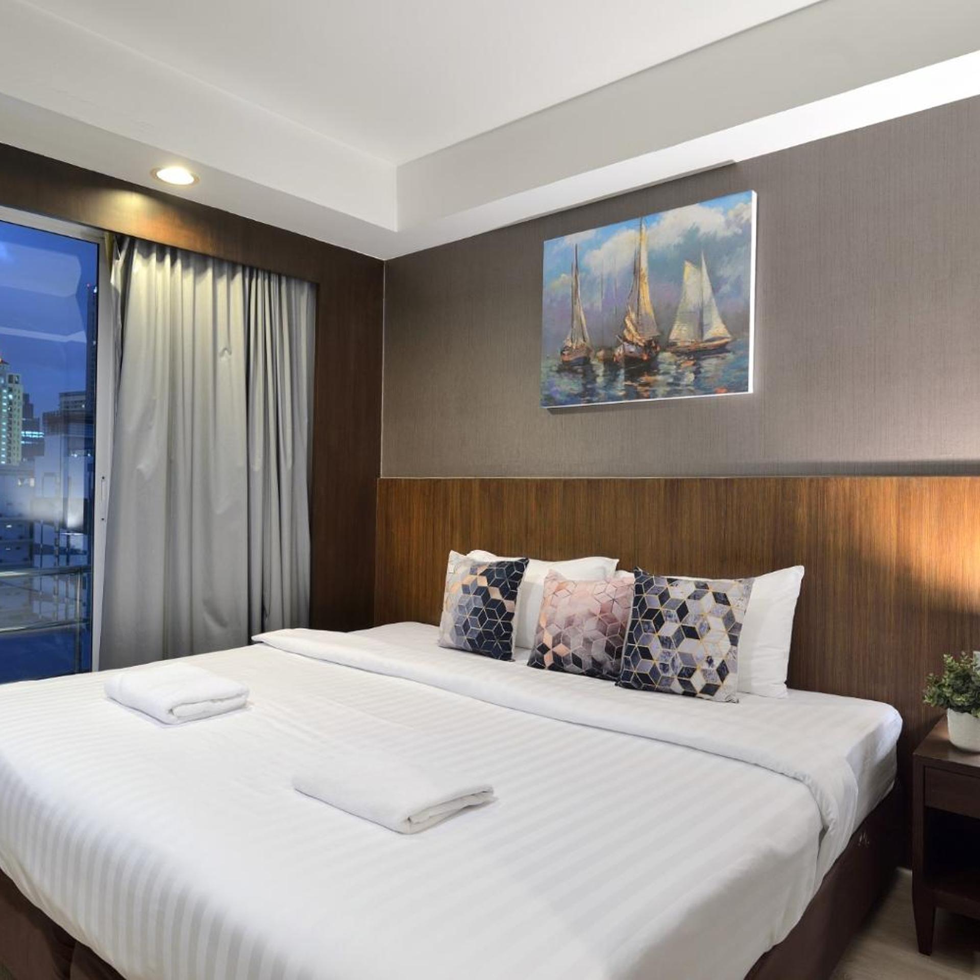 Tori Crown Hotel 23/50
