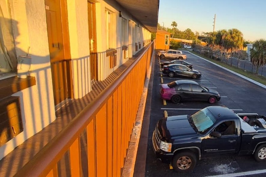 Central Motel Kissimmee Near Disney World 40/48